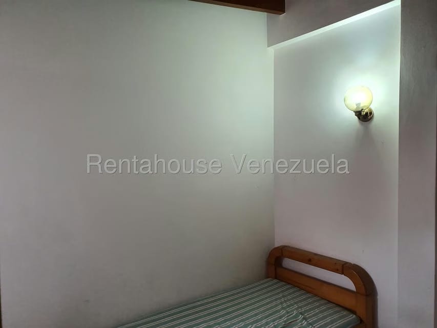 Casa (1 Nivel) en Venta en Prados del Este, Distrito Metropolitano - 94