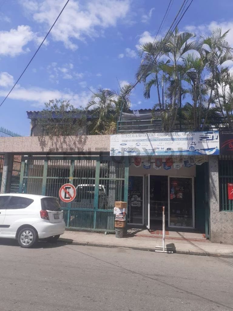 Venta de Casa Comercial - 2