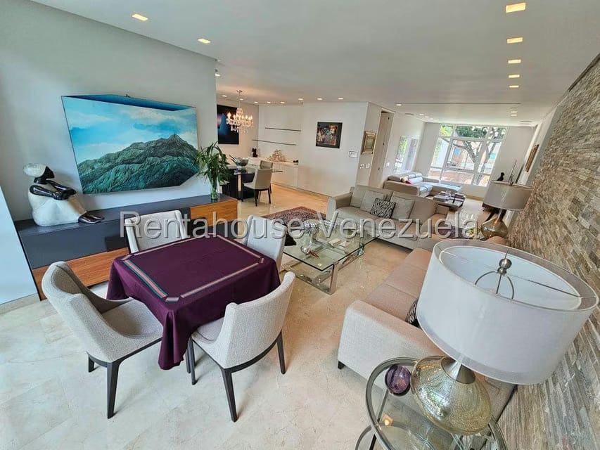 Apartamento (1 Nivel) en Venta en La Castellana, Distrito Metropolitano - 3