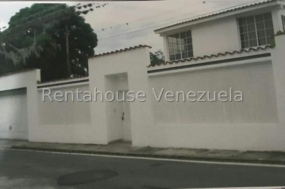Casa (Duplex) en Venta en El Otro Lado, Trujillo - 2