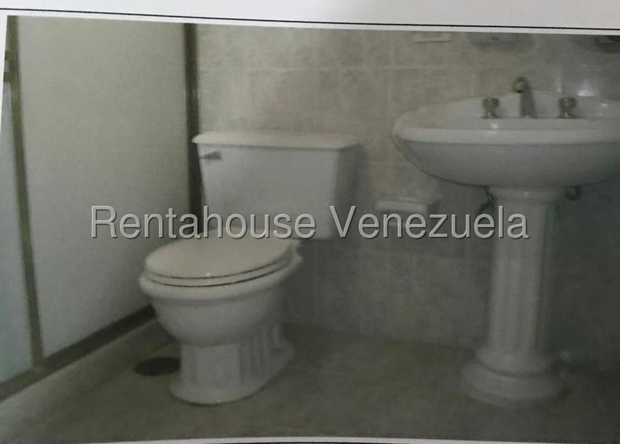 Casa (Duplex) en Venta en El Otro Lado, Trujillo - 17