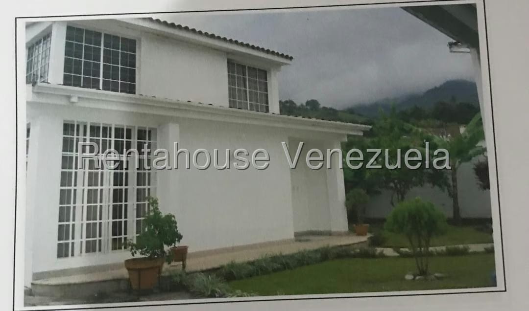 Casa (Duplex) en Venta en El Otro Lado, Trujillo - 3