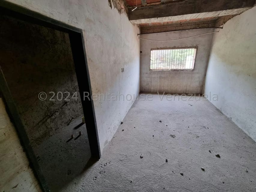 Comercial (Edificio) en Venta en Weekend, Vargas - 12