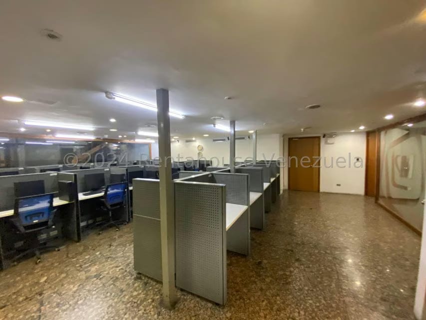 Comercial (Local Comercial) en Venta en Colinas de La California, Distrito Metropolitano - 13