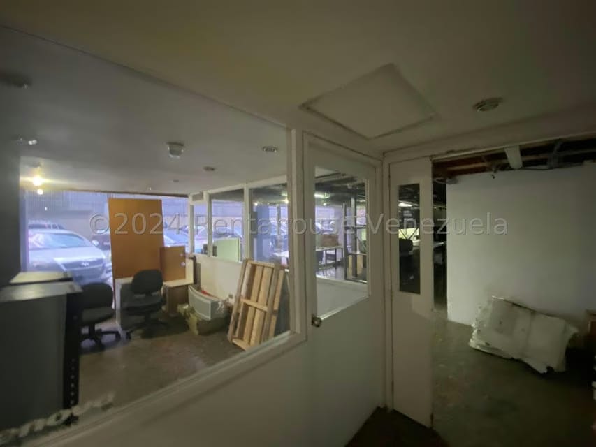 Comercial (Local Comercial) en Venta en Colinas de La California, Distrito Metropolitano - 21