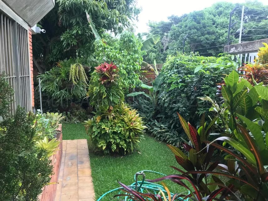 Casa (Multipes Niveles) en Venta en Colinas de Santa Monica, Distrito Metropolitano - 22