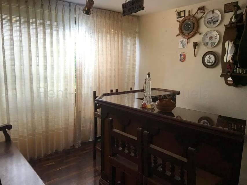 Casa (Multipes Niveles) en Venta en Colinas de Santa Monica, Distrito Metropolitano - 5