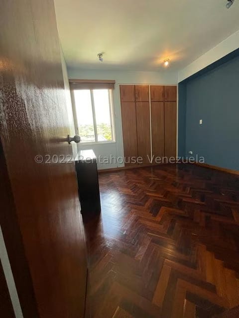 Apartamento (1 Nivel) en Venta en La Lagunita Country Club, Distrito Metropolitano - 24