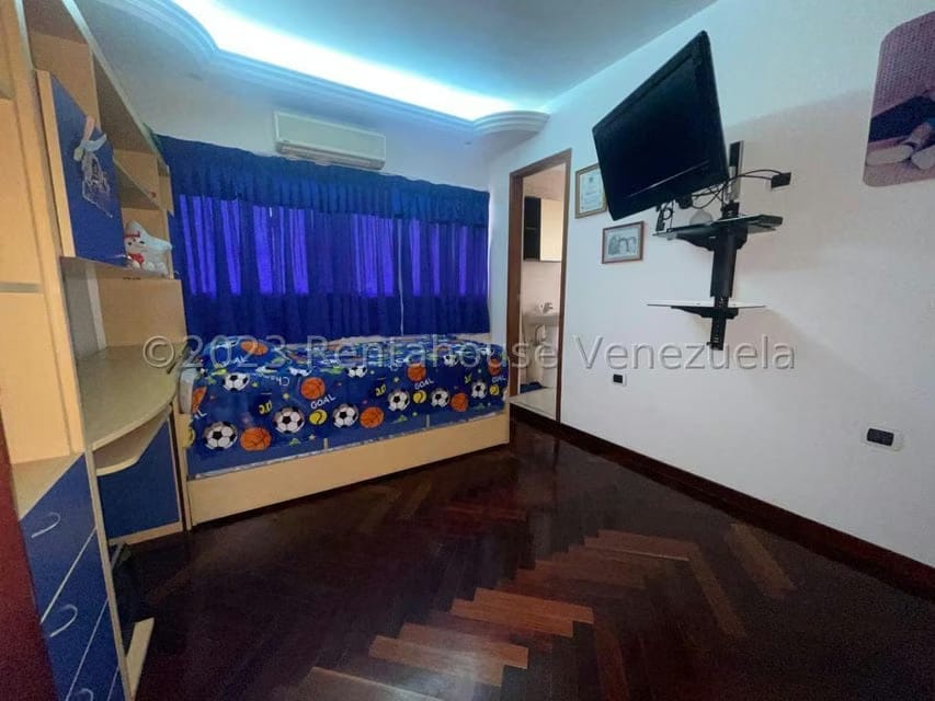Casa (Duplex) en Venta en Los Chorros, Distrito Metropolitano - 18