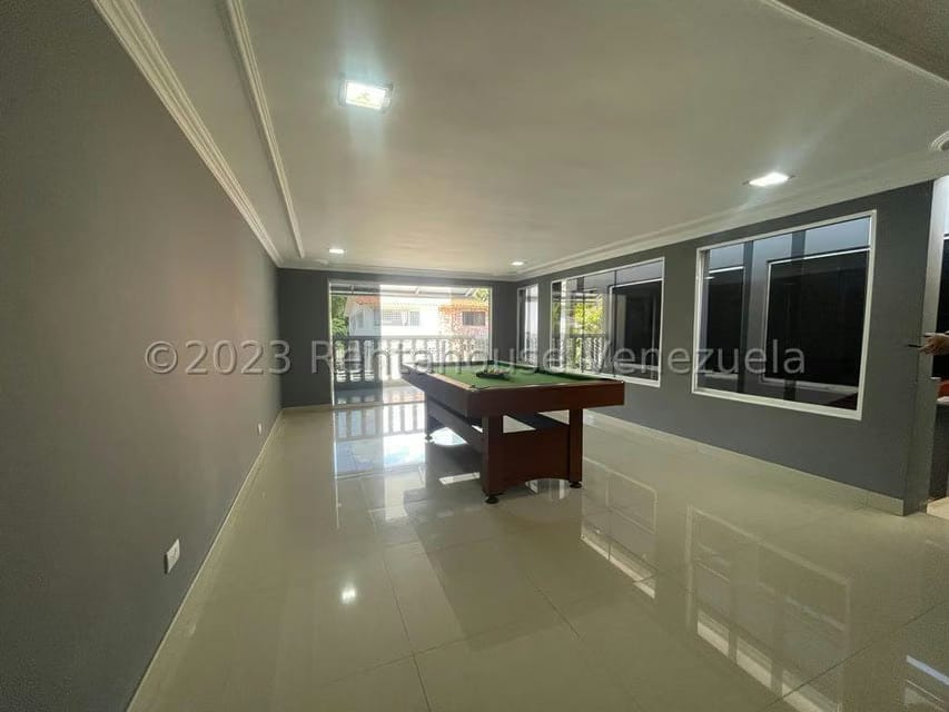 Casa (Duplex) en Venta en Los Chorros, Distrito Metropolitano - 3