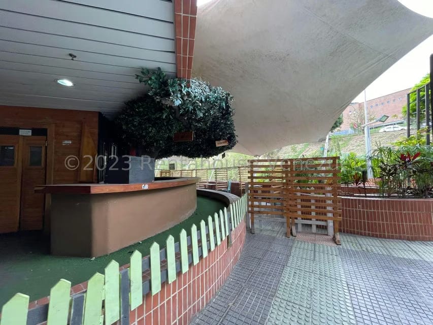 Comercial (Local Comercial) en Alquiler en Manzanares, Distrito Metropolitano - 2