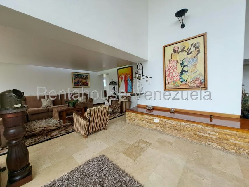 Apartamento (Duplex) en Venta en Guaicay, Distrito Metropolitano - 2