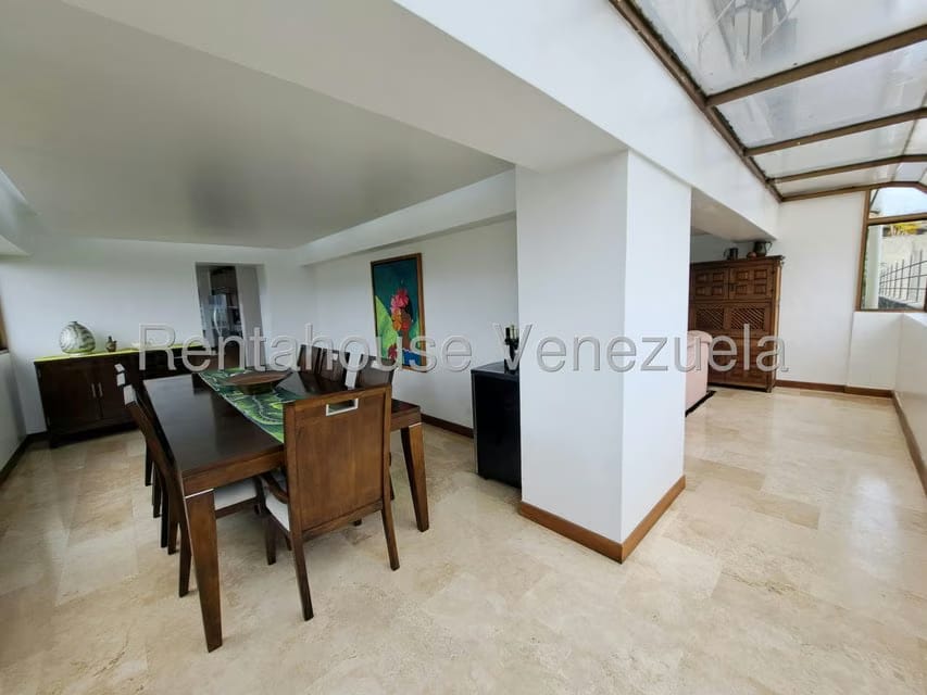 Apartamento (Duplex) en Venta en Guaicay, Distrito Metropolitano - 14