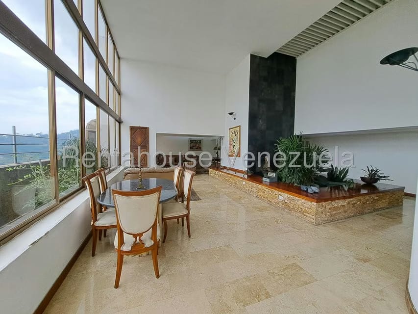 Apartamento (Duplex) en Venta en Guaicay, Distrito Metropolitano - 3