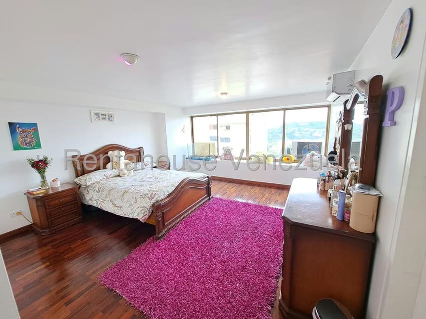 Apartamento (Duplex) en Venta en Guaicay, Distrito Metropolitano - 28