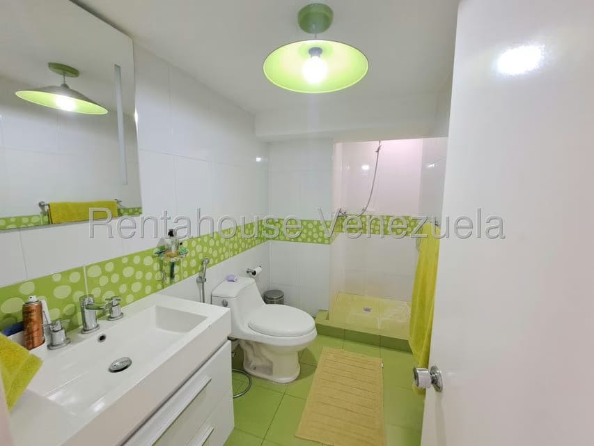 Apartamento (Duplex) en Venta en Guaicay, Distrito Metropolitano - 34