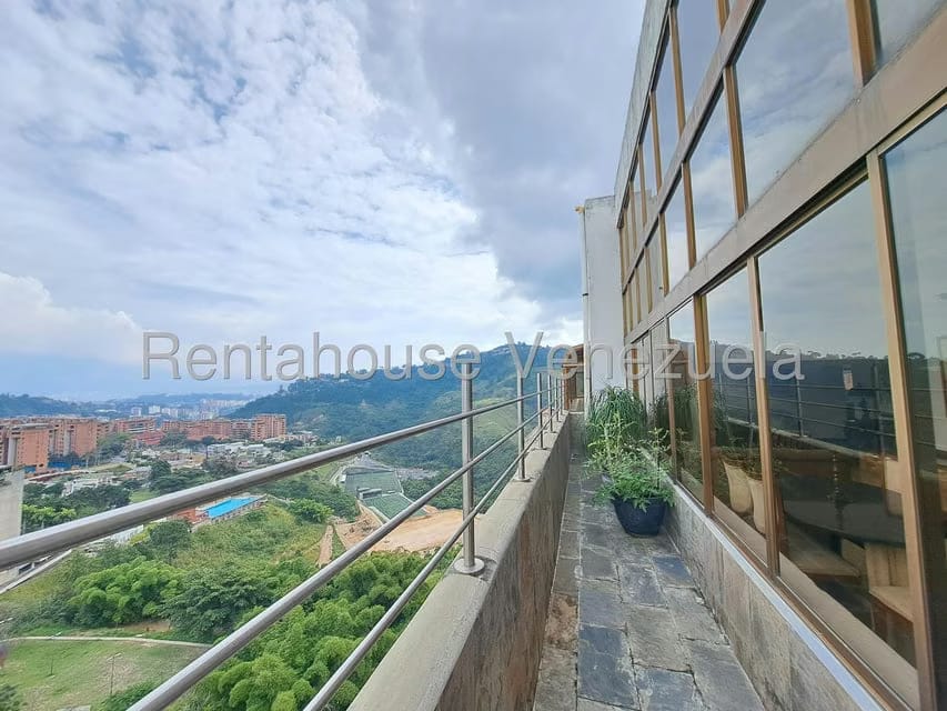 Apartamento (Duplex) en Venta en Guaicay, Distrito Metropolitano - 38