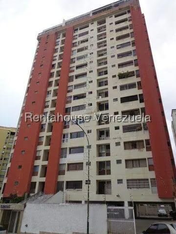 Apartamento (Duplex) en Venta en Guaicay, Distrito Metropolitano - 45