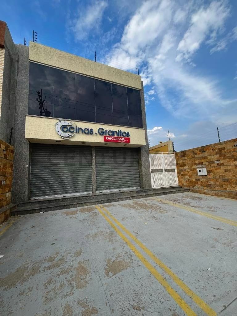 ¡OPORTUNIDAD COMERCIAL EN AV. EL EJÉRCITO!