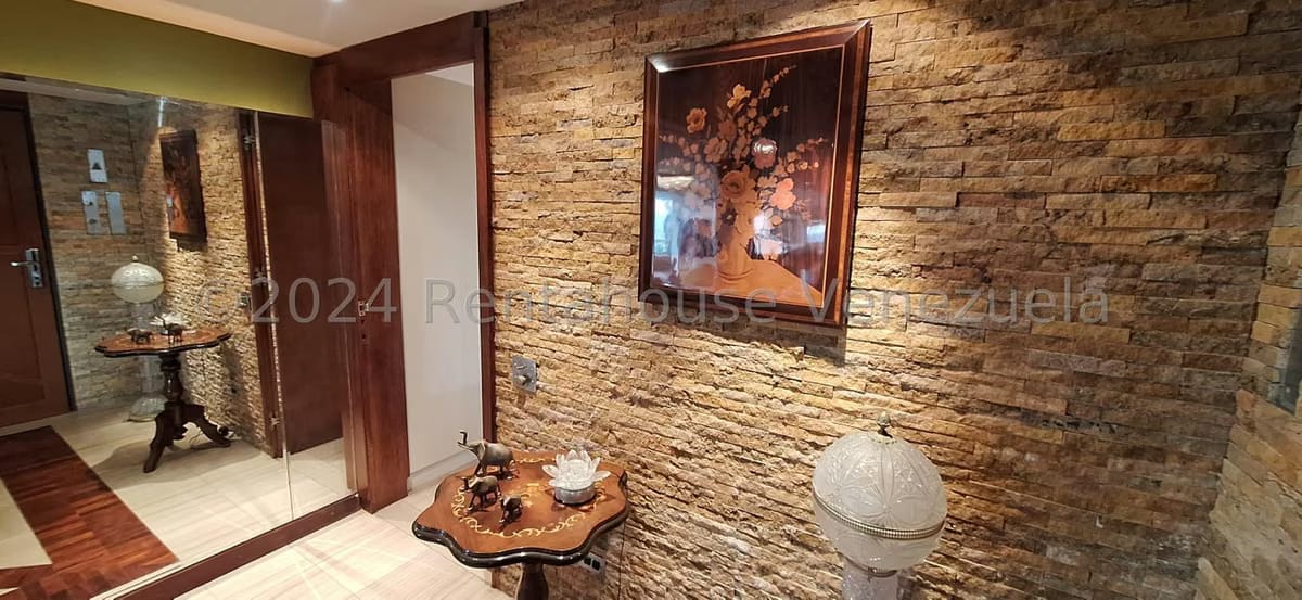 Apartamento (1 Nivel) en Venta en Los Caobos, Distrito Metropolitano - 2