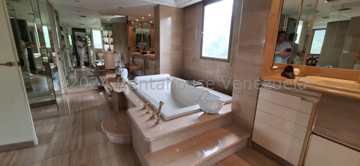 Apartamento (1 Nivel) en Venta en Los Caobos, Distrito Metropolitano - 16