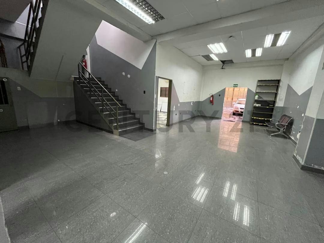 Edificio Corporativo 1.040m² | Los Dos Caminos | Montacargas y Logística 360 - 2