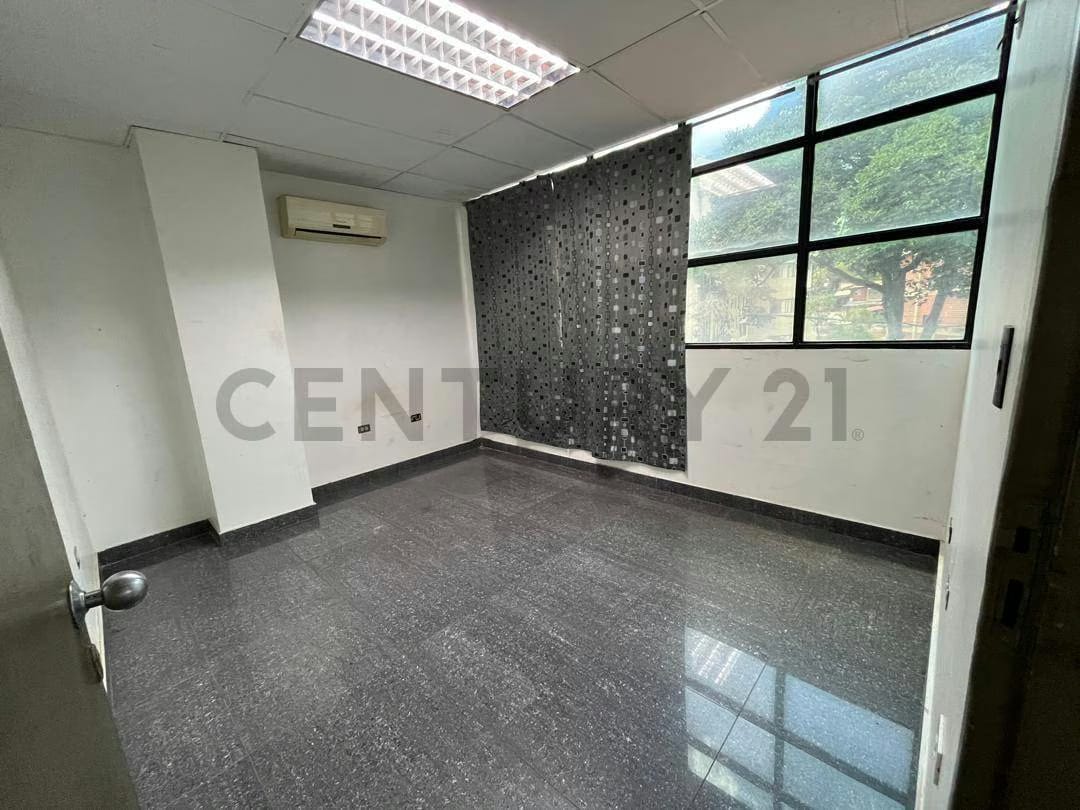 Edificio Corporativo 1.040m² | Los Dos Caminos | Montacargas y Logística 360 - 12
