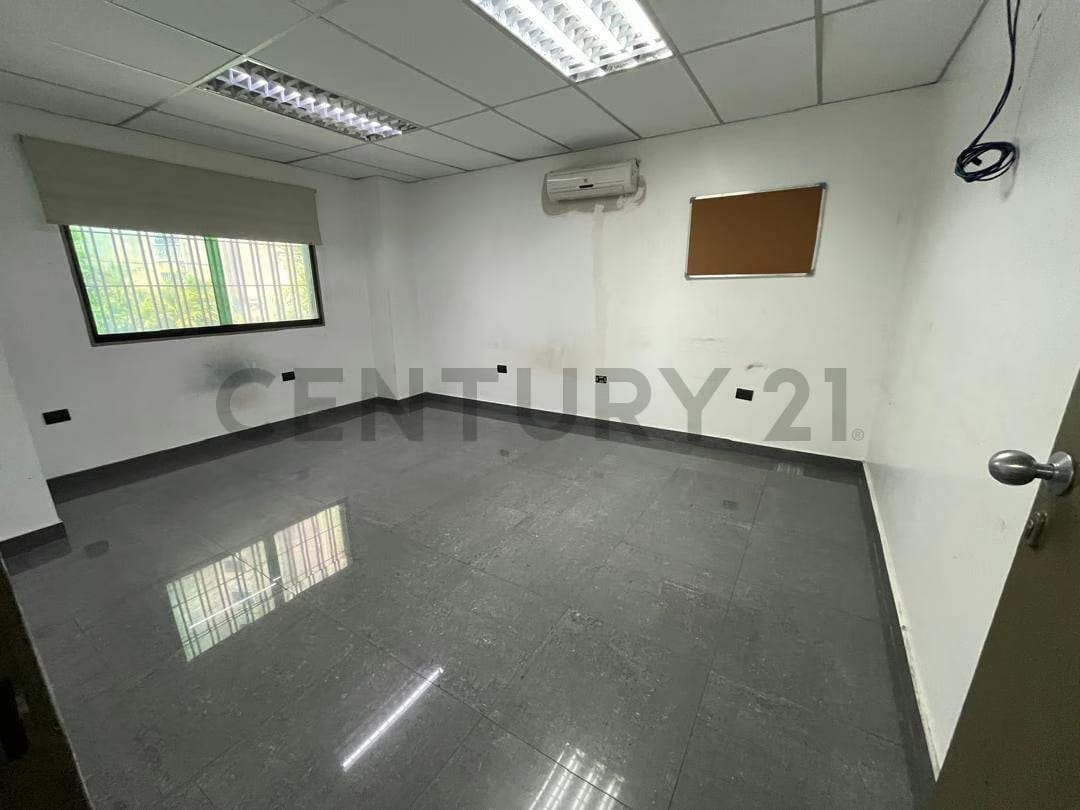 Edificio Corporativo 1.040m² | Los Dos Caminos | Montacargas y Logística 360 - 13
