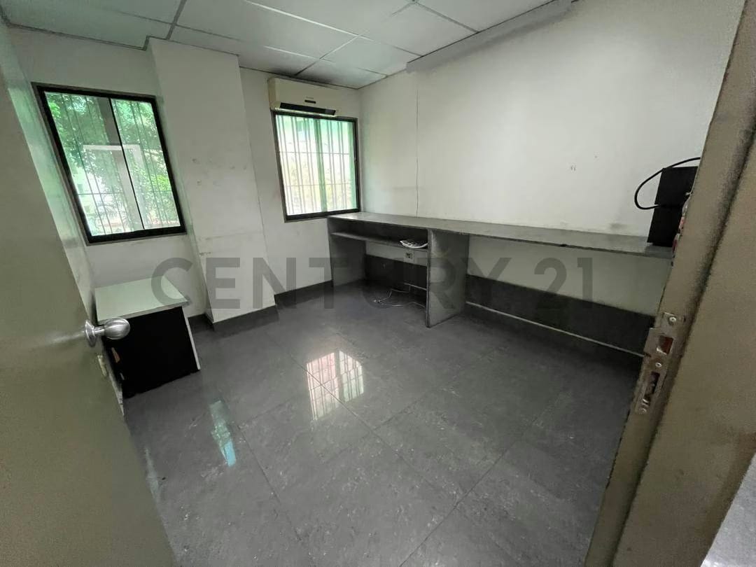 Edificio Corporativo 1.040m² | Los Dos Caminos | Montacargas y Logística 360 - 7