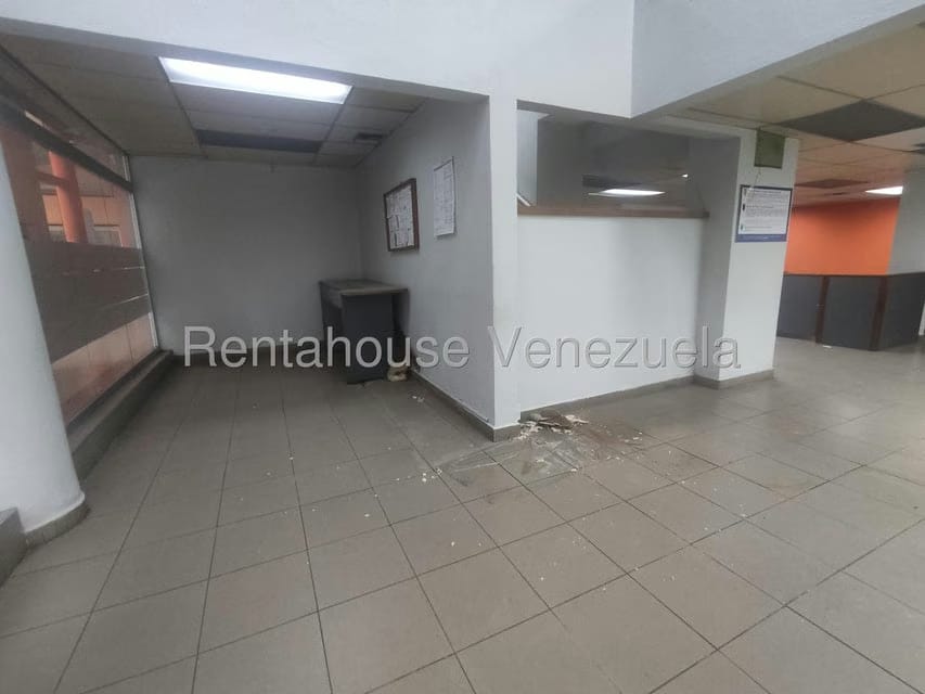 Comercial (Local Comercial) en Venta en Malave Villalba, Carabobo - 8