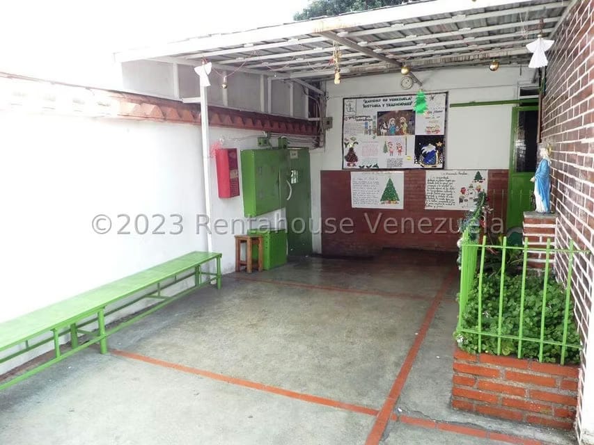 Negocios y Empresas (Educacion) en Venta en Montalban I, Distrito Metropolitano - 2