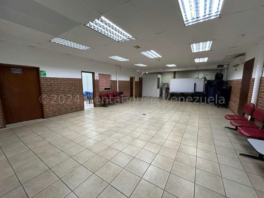 Comercial (Consultorio Medico) en Venta en Cementerio, Distrito Metropolitano - 11