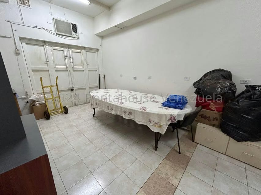 Comercial (Consultorio Medico) en Venta en Cementerio, Distrito Metropolitano - 25