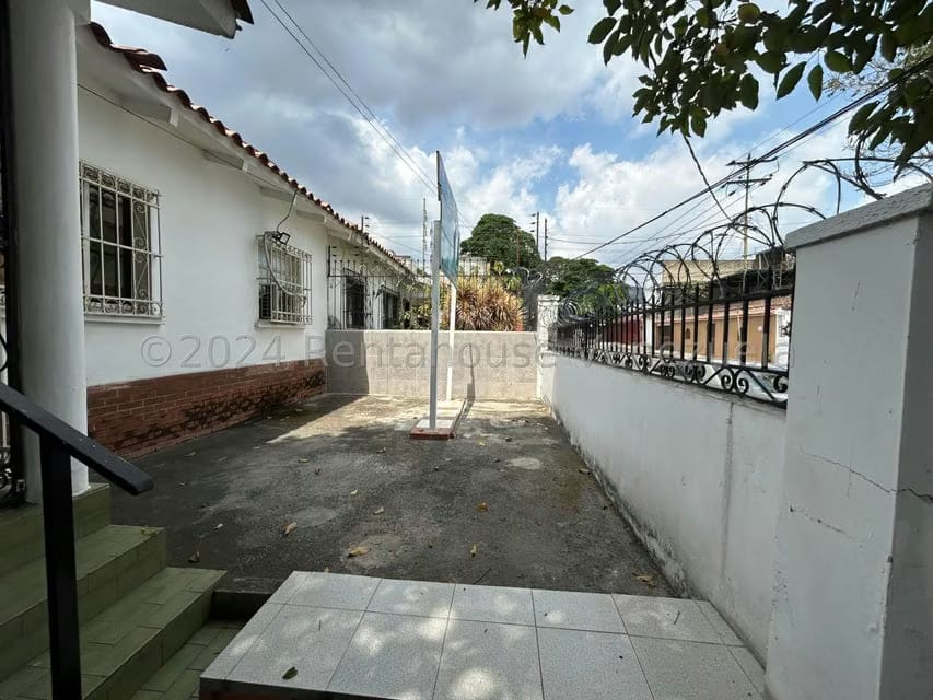 Comercial (Consultorio Medico) en Venta en Cementerio, Distrito Metropolitano - 27