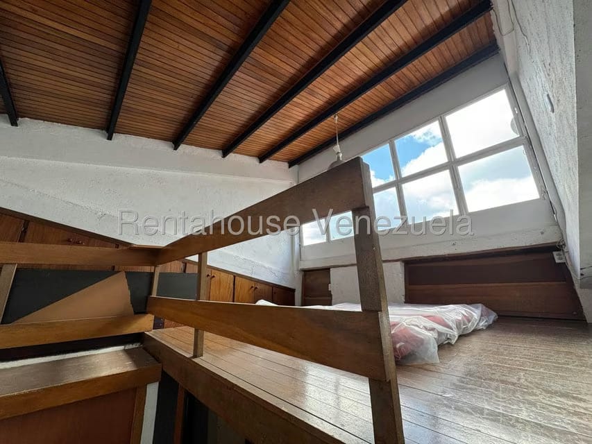 Casa (Multipes Niveles) en Alquiler en Colinas de Bello Monte, Distrito Metropolitano - 3