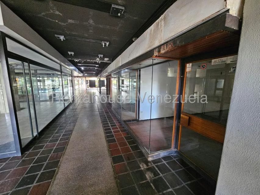 Comercial (Local Comercial) en Alquiler en Las Salias, Miranda - 12