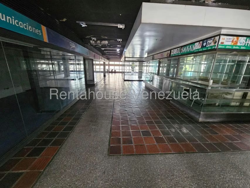 Comercial (Local Comercial) en Alquiler en Las Salias, Miranda - 15
