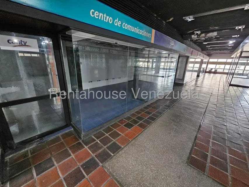 Comercial (Local Comercial) en Alquiler en Las Salias, Miranda - 16
