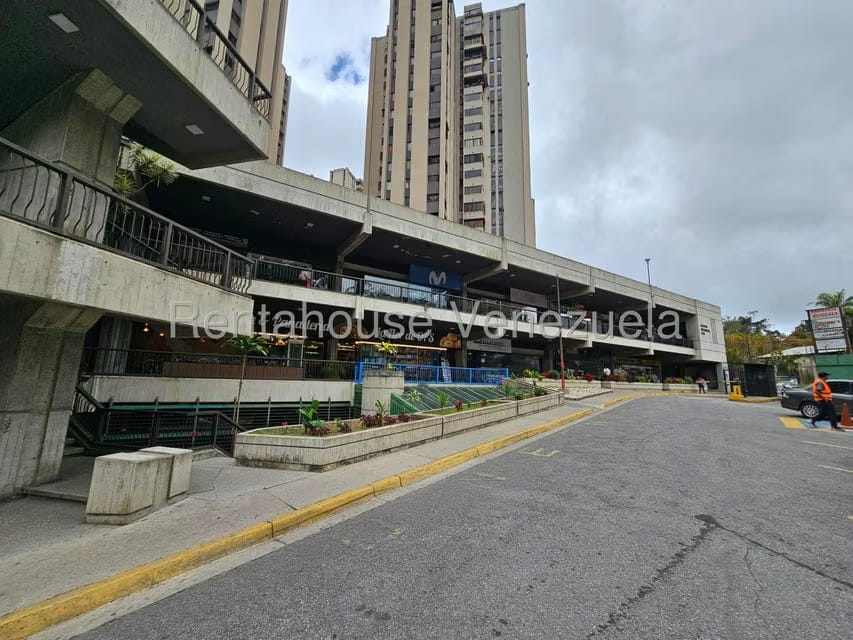 Comercial (Local Comercial) en Alquiler en Las Salias, Miranda - 22
