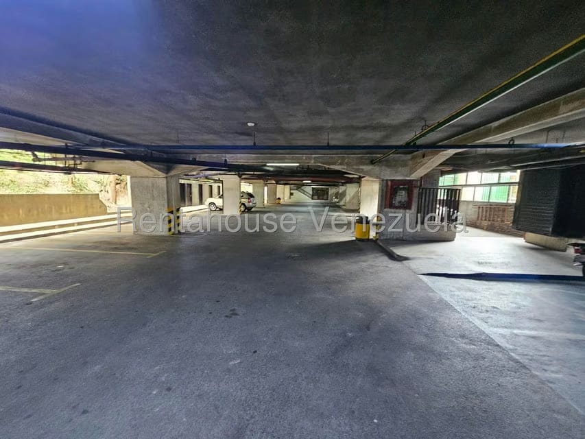 Comercial (Local Comercial) en Alquiler en Las Salias, Miranda - 29