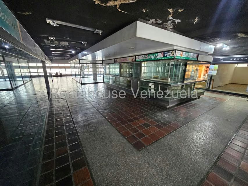 Comercial (Local Comercial) en Alquiler en Las Salias, Miranda - 6