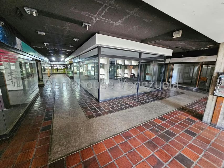 Comercial (Local Comercial) en Alquiler en Las Salias, Miranda - 9
