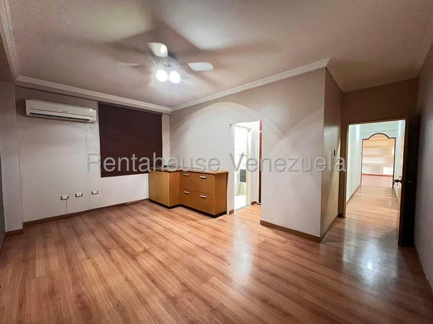 Apartamento (1 Nivel) en Venta en Centro, Aragua - 21