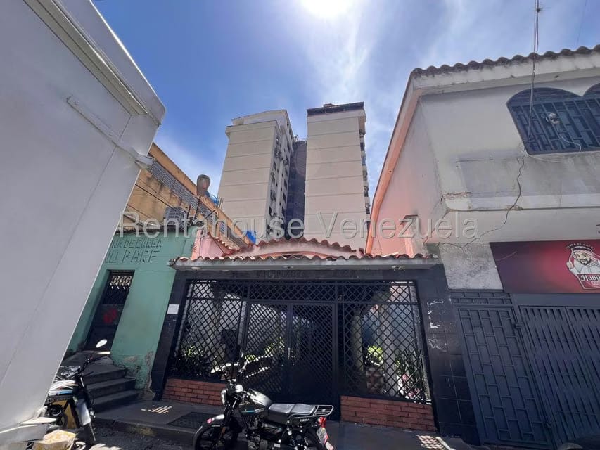 Apartamento (1 Nivel) en Venta en Centro, Aragua - 33