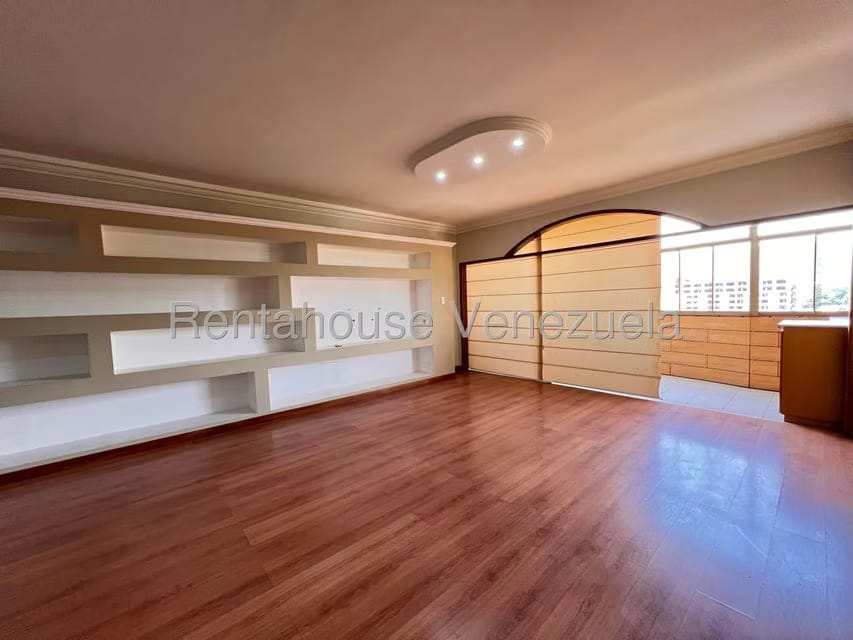 Apartamento (1 Nivel) en Venta en Centro, Aragua - 8