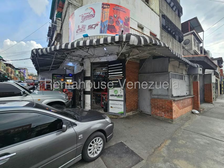 Comercial (Edificio) en Venta en Catia, Distrito Metropolitano - 12