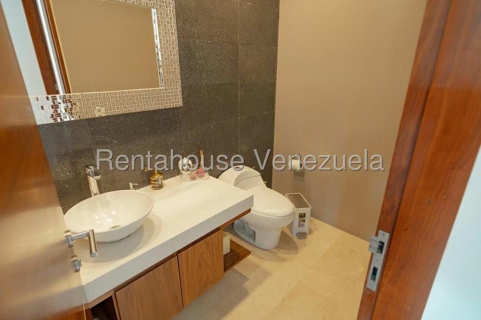 Apartamento (1 Nivel) en Venta en Mirador de Los Campitos I, Distrito Metropolitano - 24