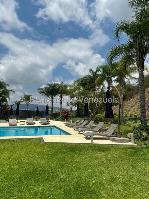 Apartamento (1 Nivel) en Venta en Mirador de Los Campitos I, Distrito Metropolitano - 35