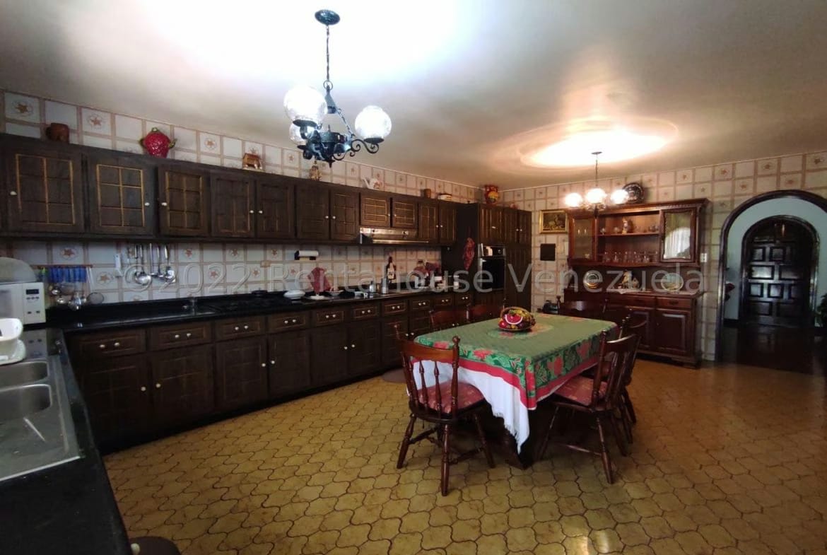 CASA EN VENTA SELENE MARIN – MLS#23-3548 - 8