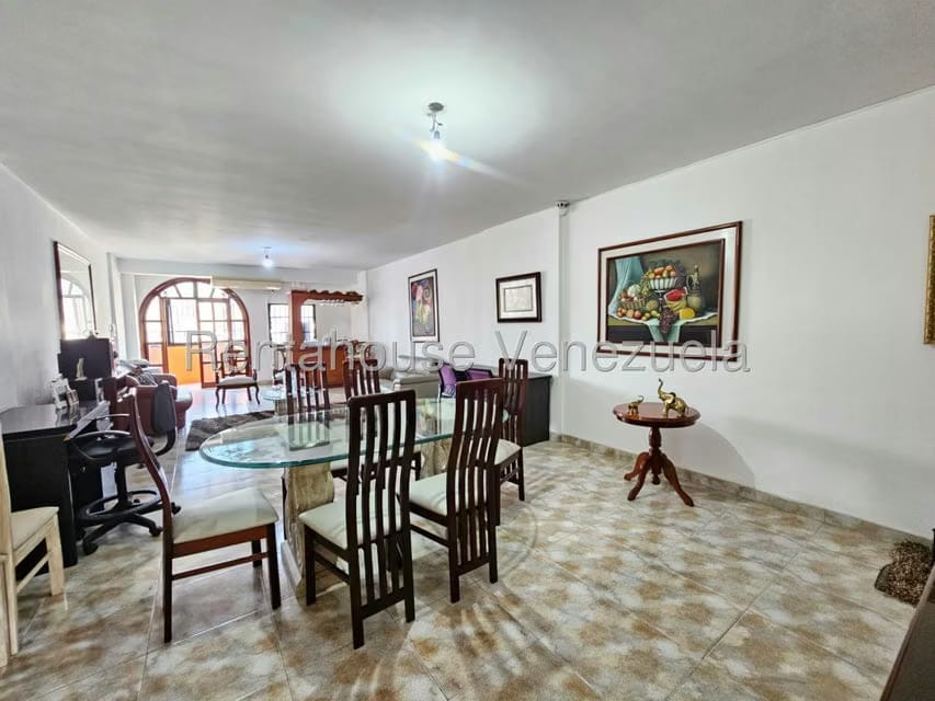 Apartamento (1 Nivel) en Venta en Zona Centro, Aragua - 3
